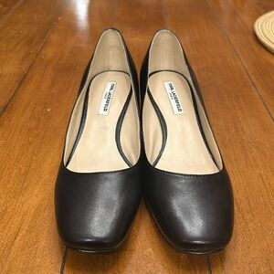 Karl Lagerfeld Black Leather Pumps Size 7 M